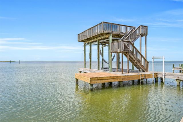 3719 Sabrina, Galveston, TX 77554