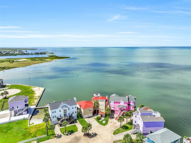 3719 Sabrina, Galveston, TX 77554