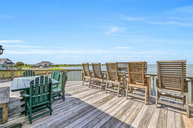 3719 Sabrina, Galveston, TX 77554
