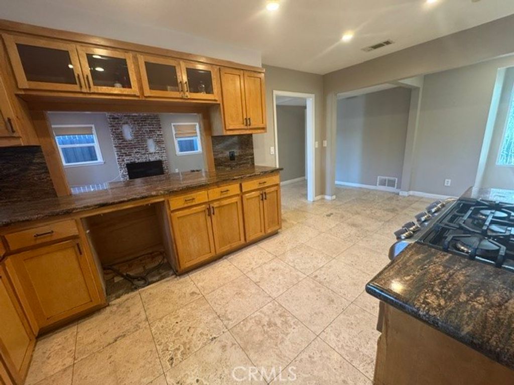 11116 Woodley, Granada Hills, CA 91344 — photo 5