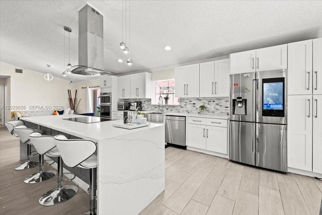 19187 NW 13th Ct, Pembroke Pines, FL 33029