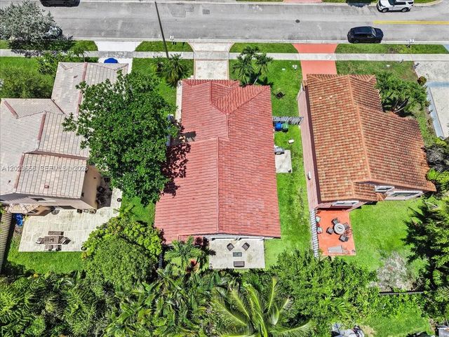 19187 NW 13th Ct, Pembroke Pines, FL 33029