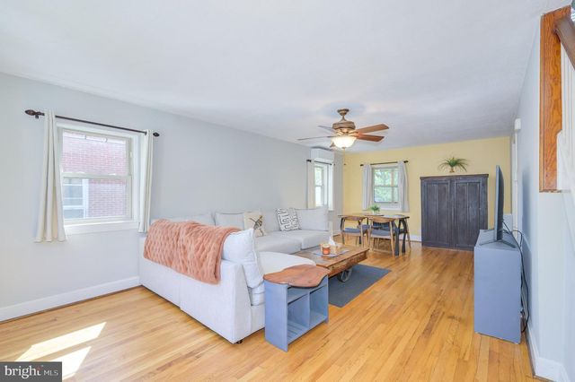 913 W MARTIN ST W, Martinsburg, WV 25401