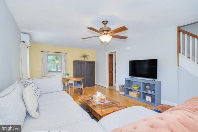 913 W MARTIN ST W, Martinsburg, WV 25401