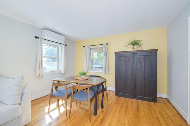 913 W MARTIN ST W, Martinsburg, WV 25401