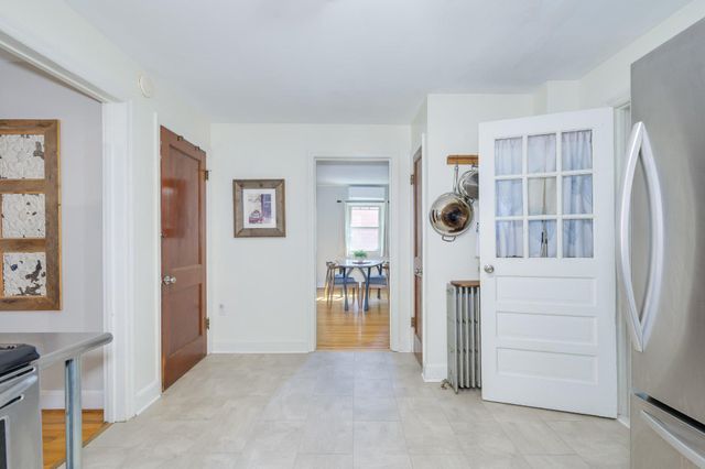 913 W MARTIN ST W, Martinsburg, WV 25401
