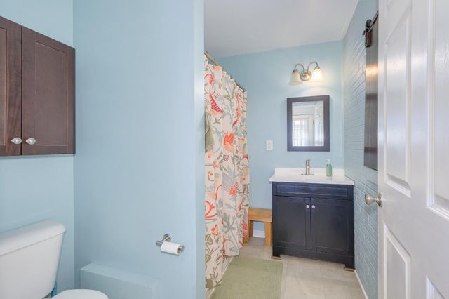 913 W MARTIN ST W, Martinsburg, WV 25401