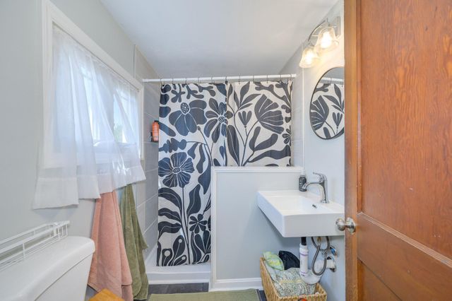 913 W MARTIN ST W, Martinsburg, WV 25401