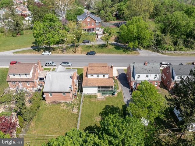 913 W MARTIN ST W, Martinsburg, WV 25401