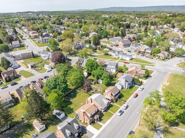 913 W MARTIN ST W, Martinsburg, WV 25401