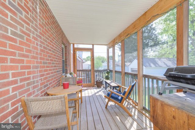 913 W MARTIN ST W, Martinsburg, WV 25401