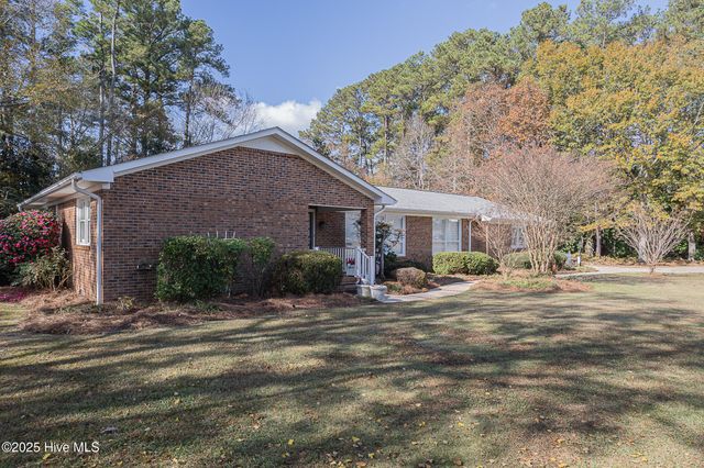 1296 Wolf Swamp Road, Jacksonville, NC 28546