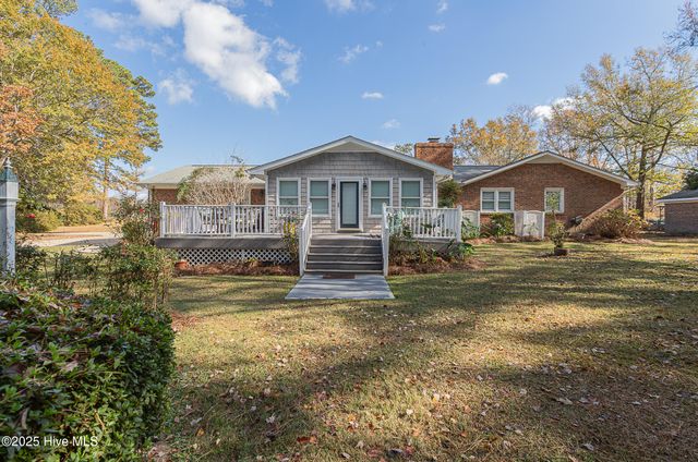 1296 Wolf Swamp Road, Jacksonville, NC 28546