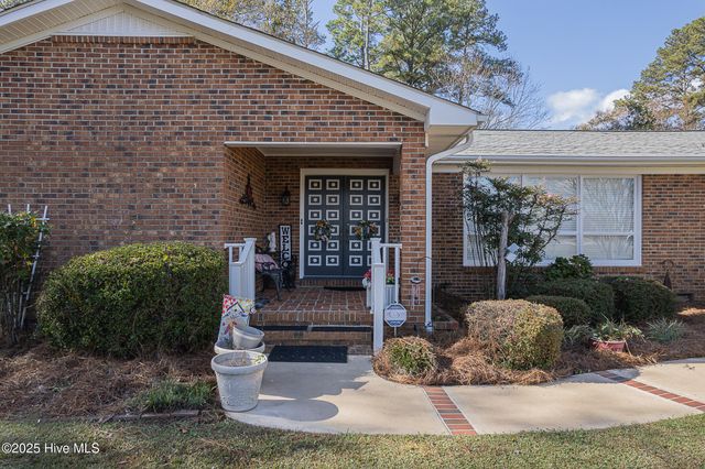 1296 Wolf Swamp Road, Jacksonville, NC 28546