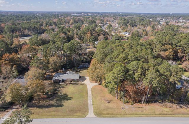 1296 Wolf Swamp Road, Jacksonville, NC 28546