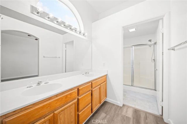 3895 Paris, Hemet, CA 92545