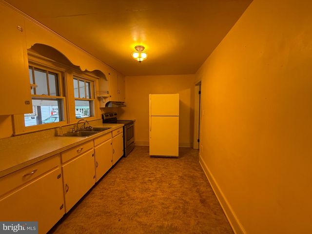 228 OPEQUON AVE, Winchester, VA 22601