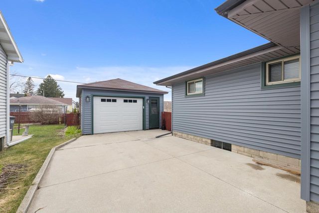 1232 S 21st STREET, Sheboygan, WI 53081