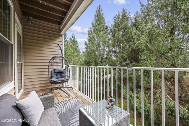 378 Saint Andrews Place 378, Manalapan, NJ 07726