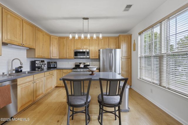 378 Saint Andrews Place 378, Manalapan, NJ 07726