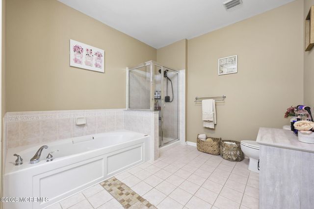 378 Saint Andrews Place 378, Manalapan, NJ 07726