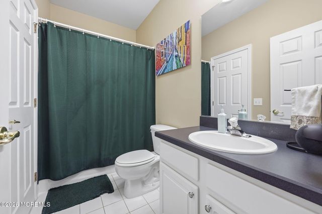 378 Saint Andrews Place 378, Manalapan, NJ 07726
