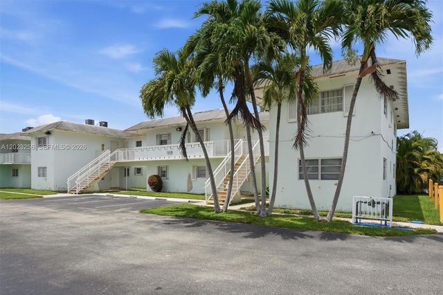 7680 SW 82nd Street H121, Miami, FL 33143