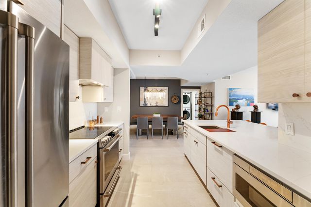 1551 N Flagler Drive 1114, West Palm Beach, FL 33401