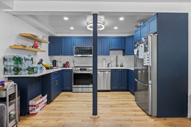 11 Patterson Rd 11, Lexington, MA 02421