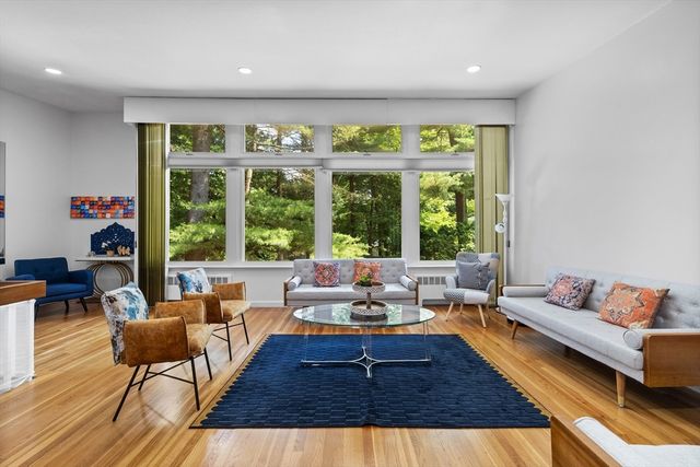 11 Patterson Rd 11, Lexington, MA 02421