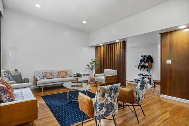 11 Patterson Rd 11, Lexington, MA 02421