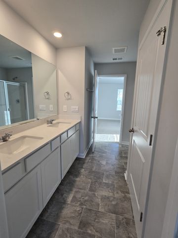 1164 Linn Cove Ct, Gallatin, TN 37066