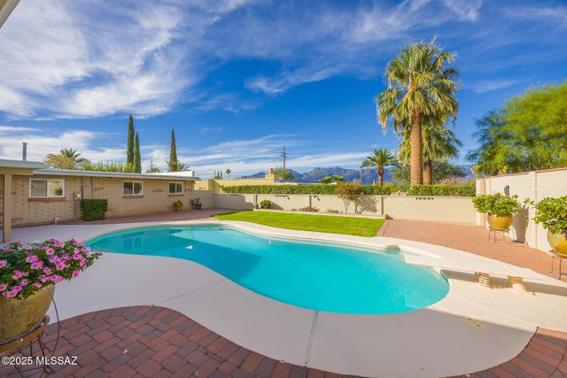 1718 N Avenida Ricardo Small, Tucson, AZ 85715