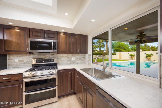 1718 N Avenida Ricardo Small, Tucson, AZ 85715