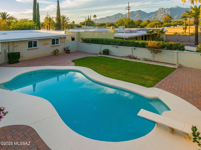 1718 N Avenida Ricardo Small, Tucson, AZ 85715