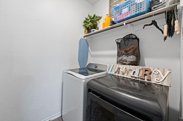 8209 Korat Vista, Godley, TX 76044