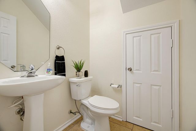 16610 Cairngrove Lane, Houston, TX 77084