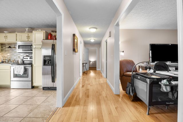 1484 W Pine Hill Road, London, KY 40744