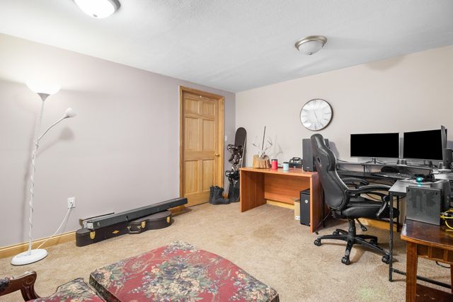 1484 W Pine Hill Road, London, KY 40744