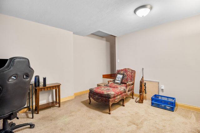 1484 W Pine Hill Road, London, KY 40744