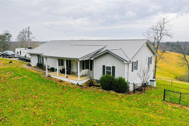 1484 W Pine Hill Road, London, KY 40744