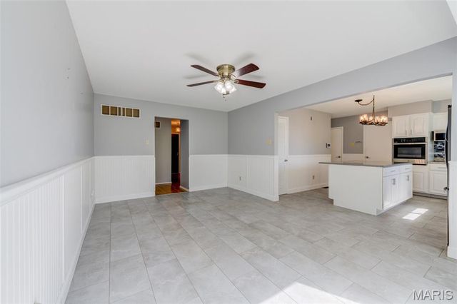 3756 Argonne Forest Drive, Florissant, MO 63034