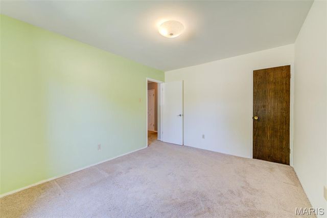 3756 Argonne Forest Drive, Florissant, MO 63034