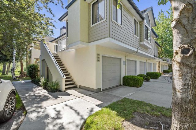 964 E Riverpark Ln, Boise, ID 83706