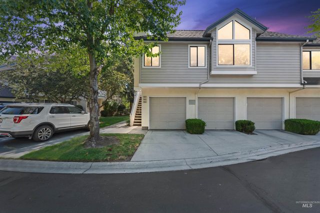 964 E Riverpark Ln, Boise, ID 83706