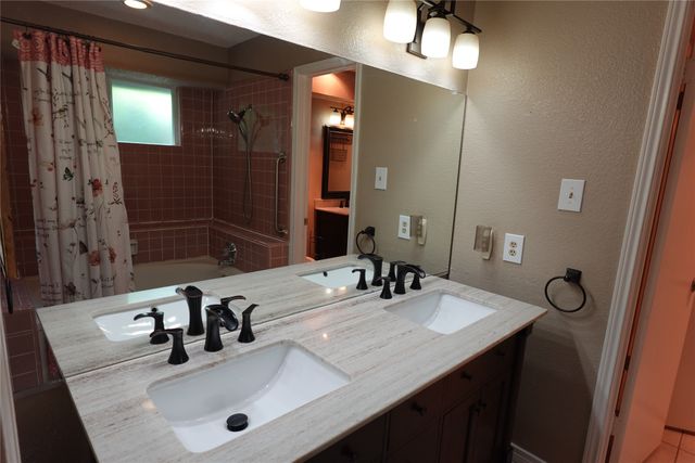 416 Sims Drive, Cedar Hill, TX 75104
