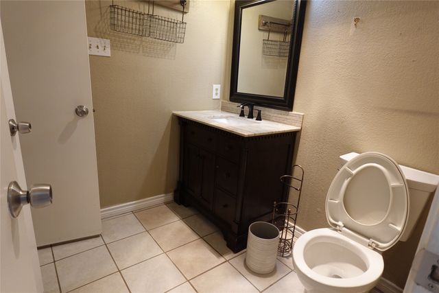 416 Sims Drive, Cedar Hill, TX 75104