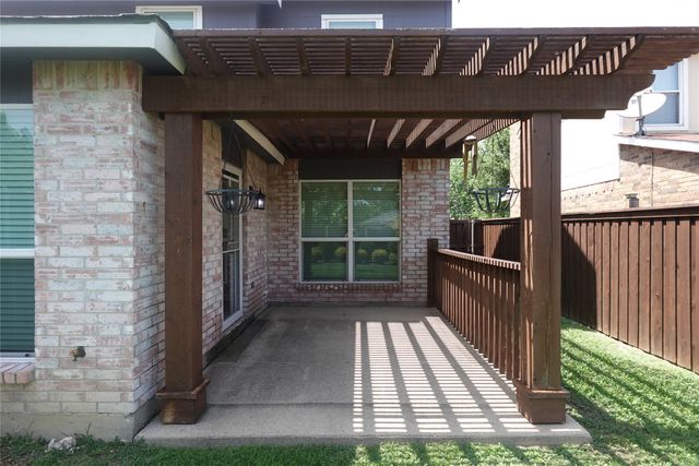 416 Sims Drive, Cedar Hill, TX 75104