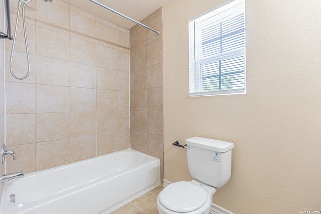 5738 Golf Hts Unit 2, San Antonio, TX 78244