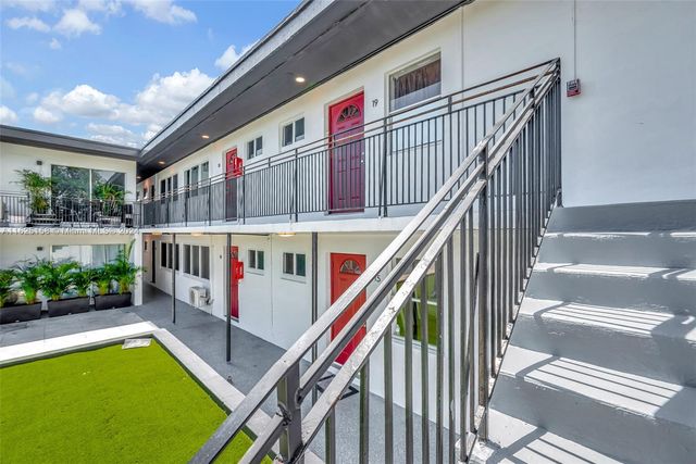 14280 NE 6th Ave, North Miami, FL 33161